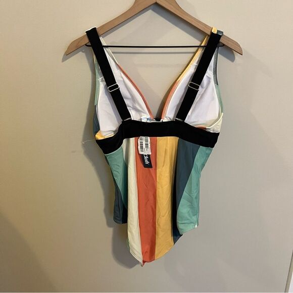 ModCloth The Dharla One-Piece Swimsuit - Picture 8 of 13